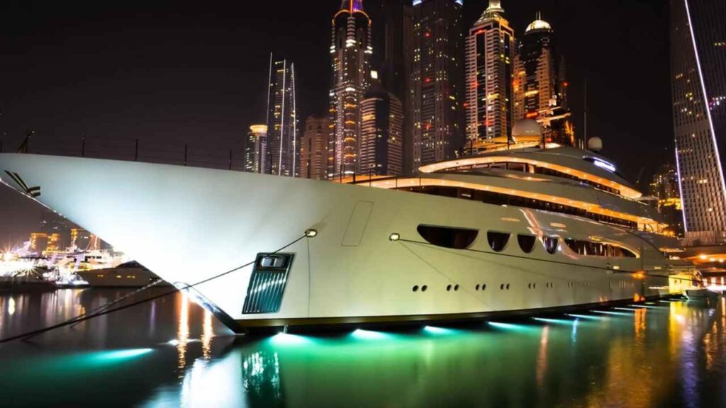 Luxury Travel Calendar - Dubai Yacht Show - Private Jet Charter