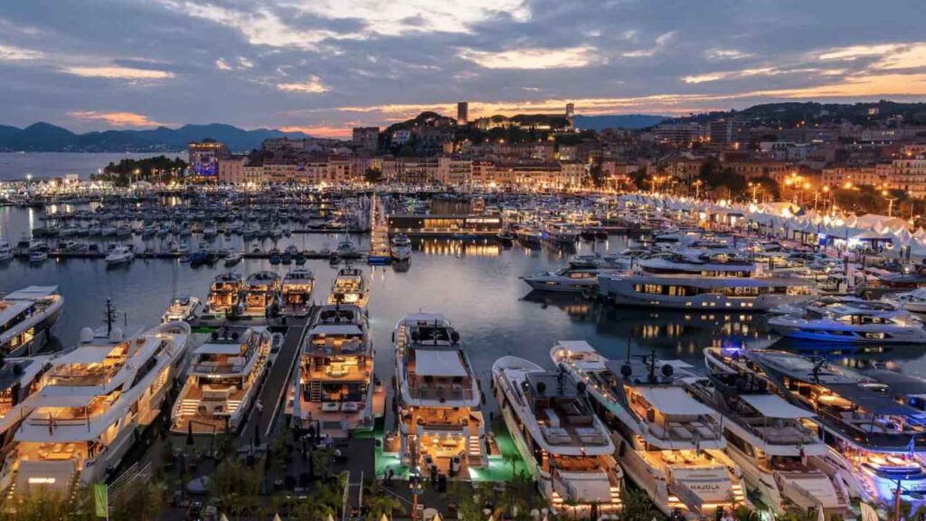 Luxury Travel Calendar - Cannes Yachting Festival de Cannes - Private Jet Charter