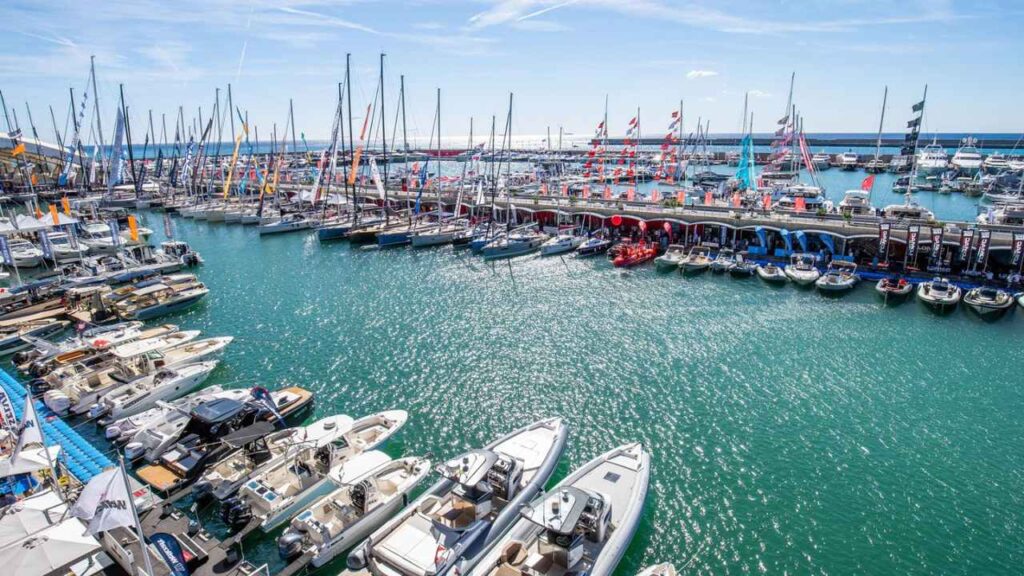 Luxury Travel Calendar - Genoa International Boat Show - Private Jet Charter